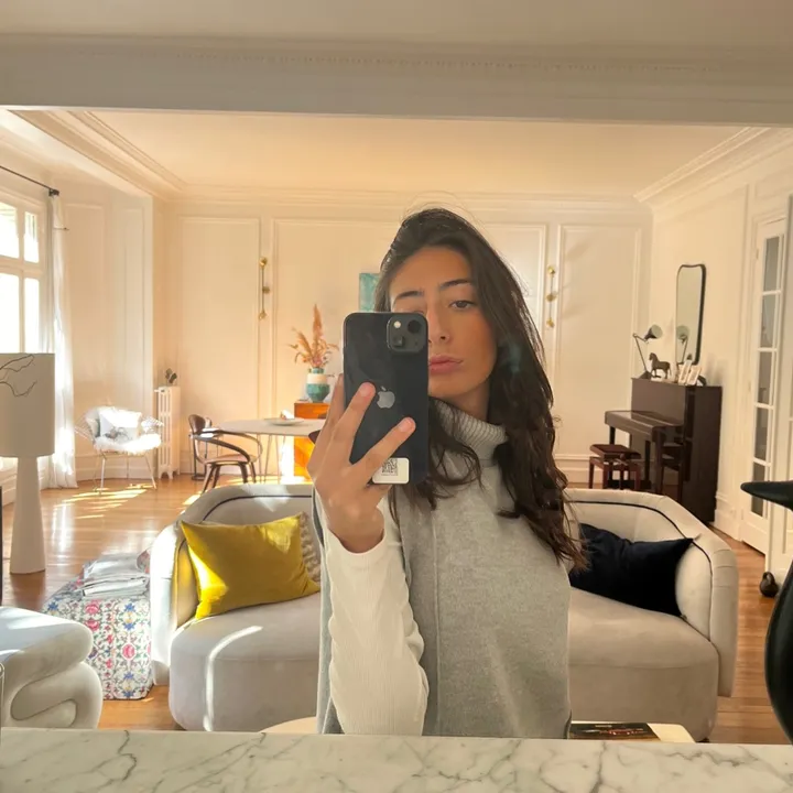Ava