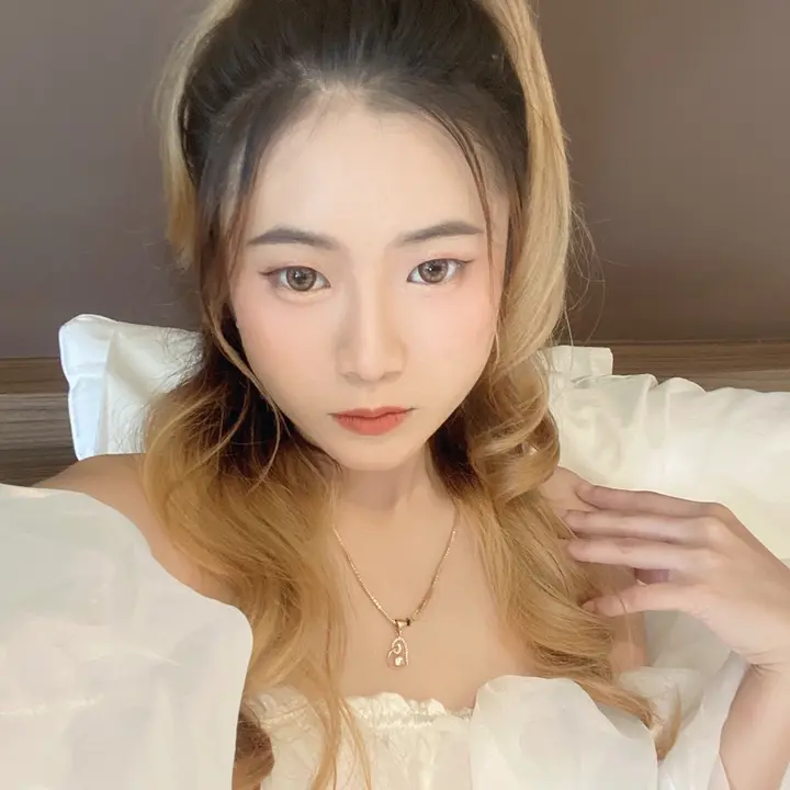 李清青