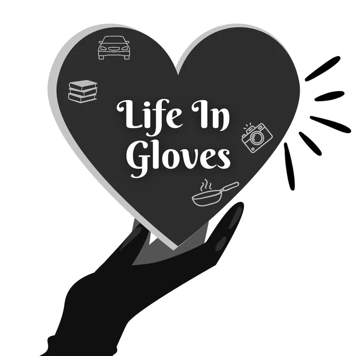 Life_in_gloves