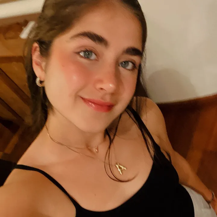 Alejandra G.M