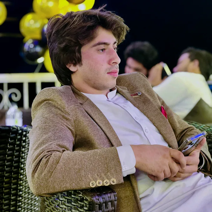 ڈاکٹر محبت وصال خان