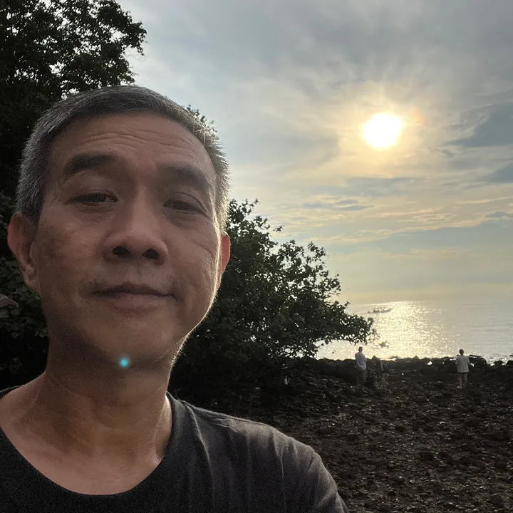 嗨源源 (Hi Guan Guan)