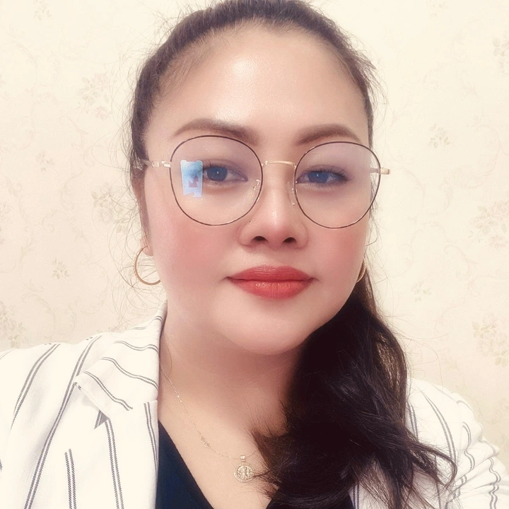 Rhea Abaño Solon