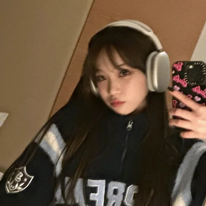 🎧🤍 𓈒𓏸