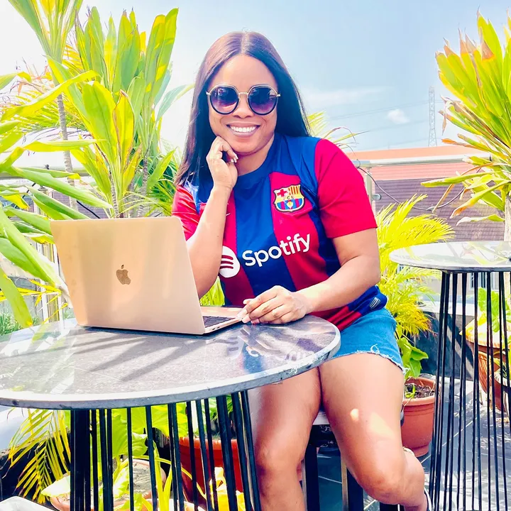 Chisparkle( Messi’s Sidechic )