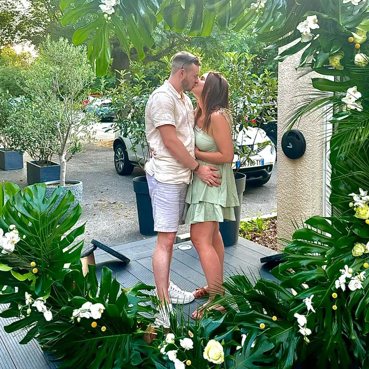 𝑀𝑎𝑟𝑖𝑒. †