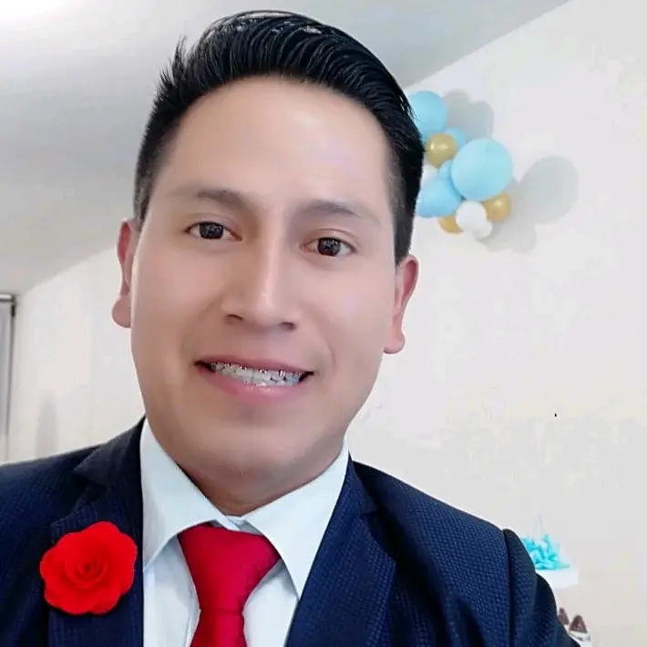 Christian Toapanta EC 🎙️ 🎩