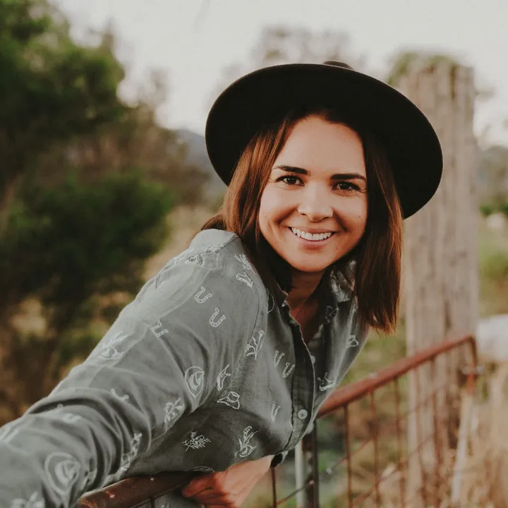 Sarah | Outback Linen