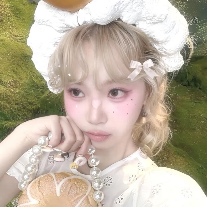 𝓂𝒶𝒾 ⋆݁𝜗𝜚.