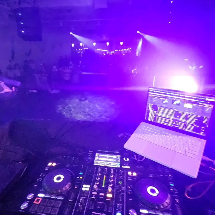Lv Drumz