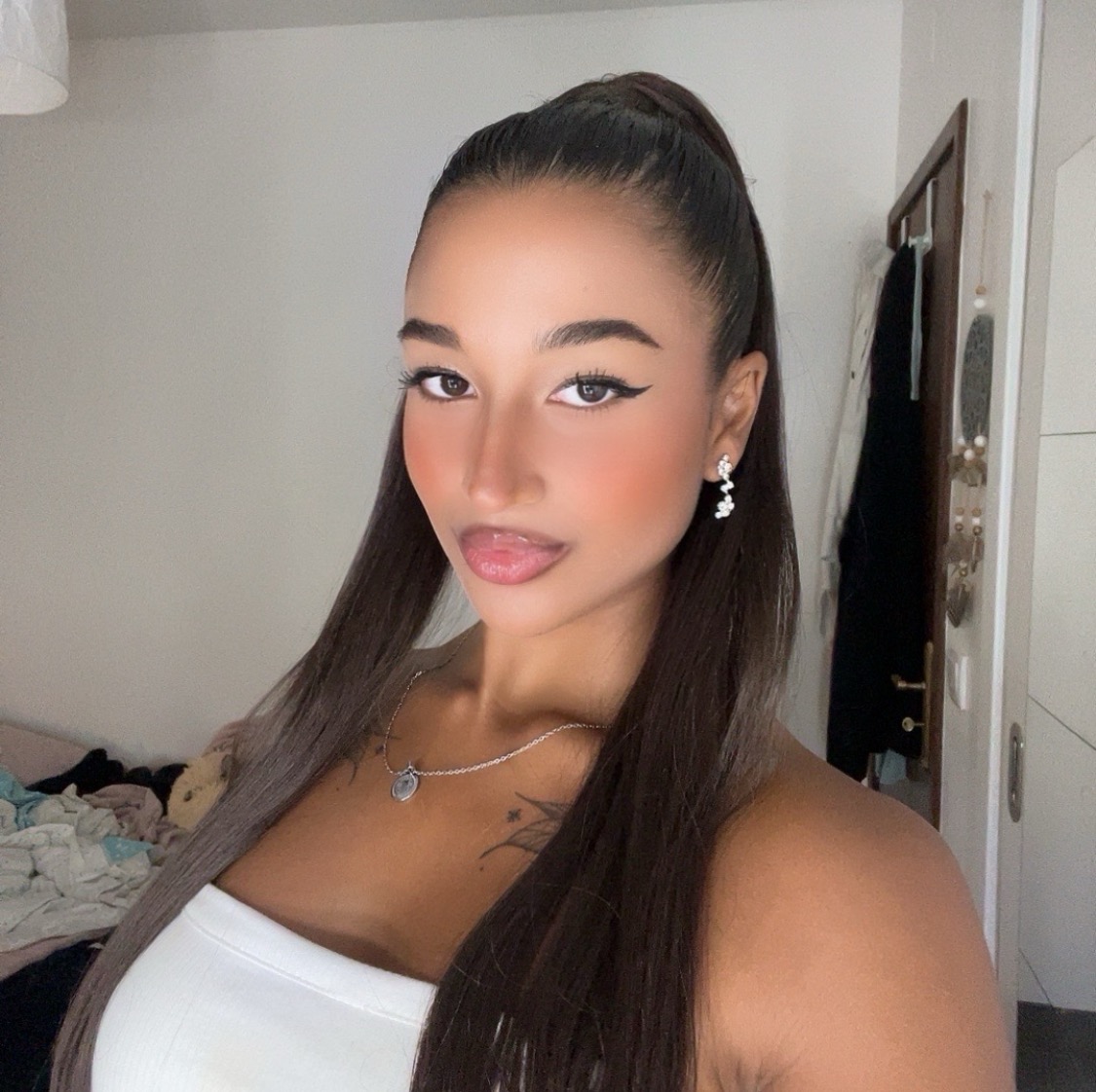 Ariana🤎