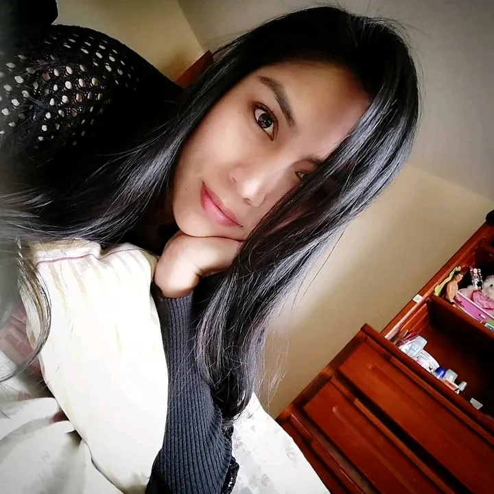Shes CM