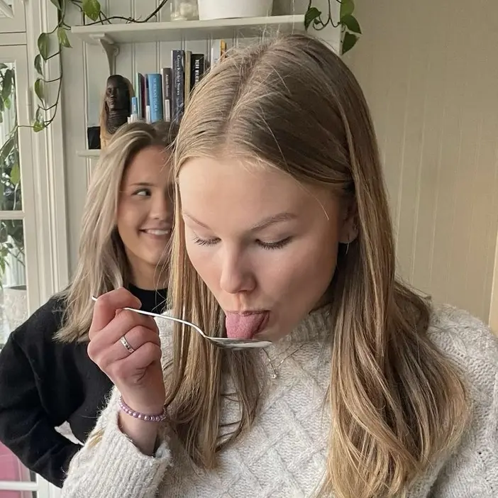 ☆ IRIS WIKSTRÖM ☆