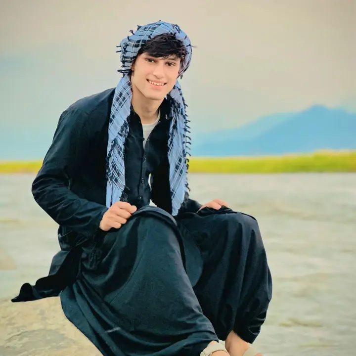 Shafi 🦅 Tarakhail.