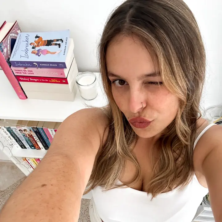 Nádia | booktok 𐙚