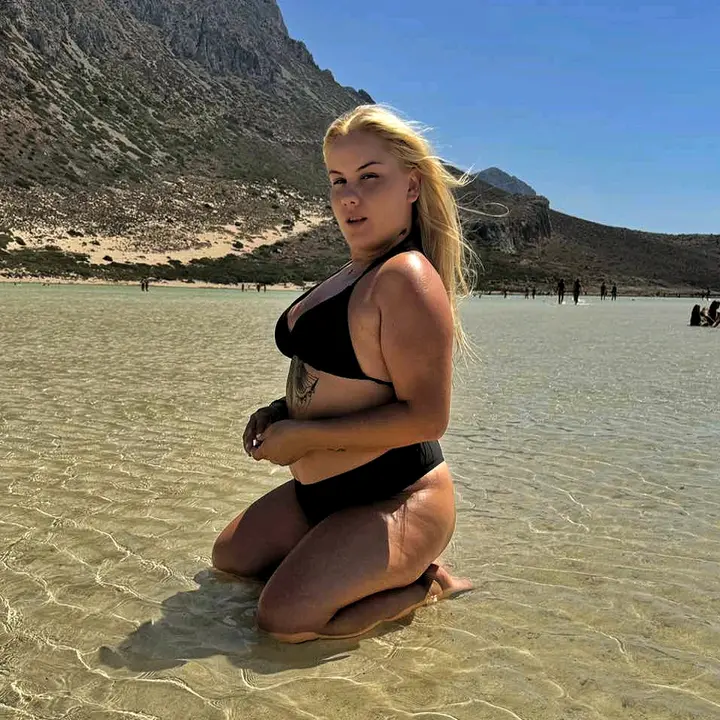 Ιωάννα πζ.