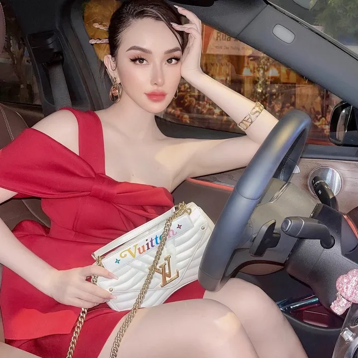 KellyLương.Viện thẩm mỹ KLASSY