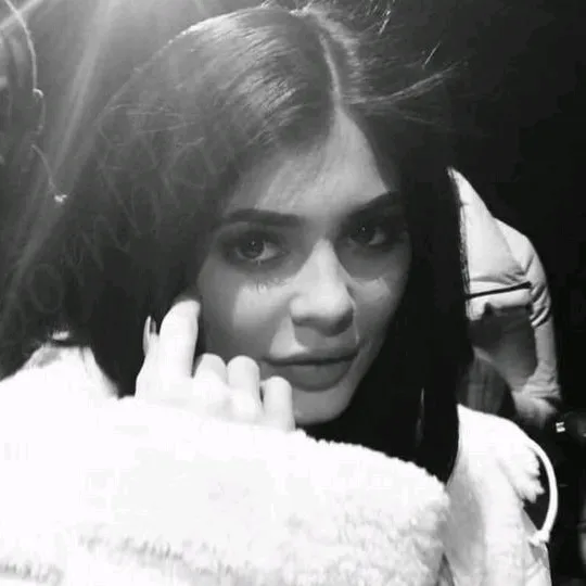 Vicky ★
