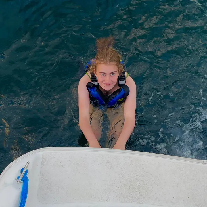 mia 🪩🌙💌🌷