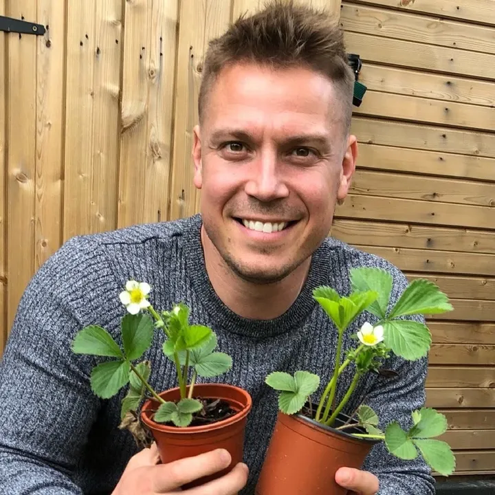 Garden 🪴 with Jonny