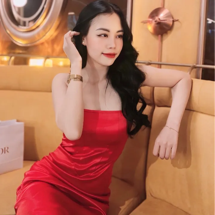 Nhật Hạ _ VVMedia