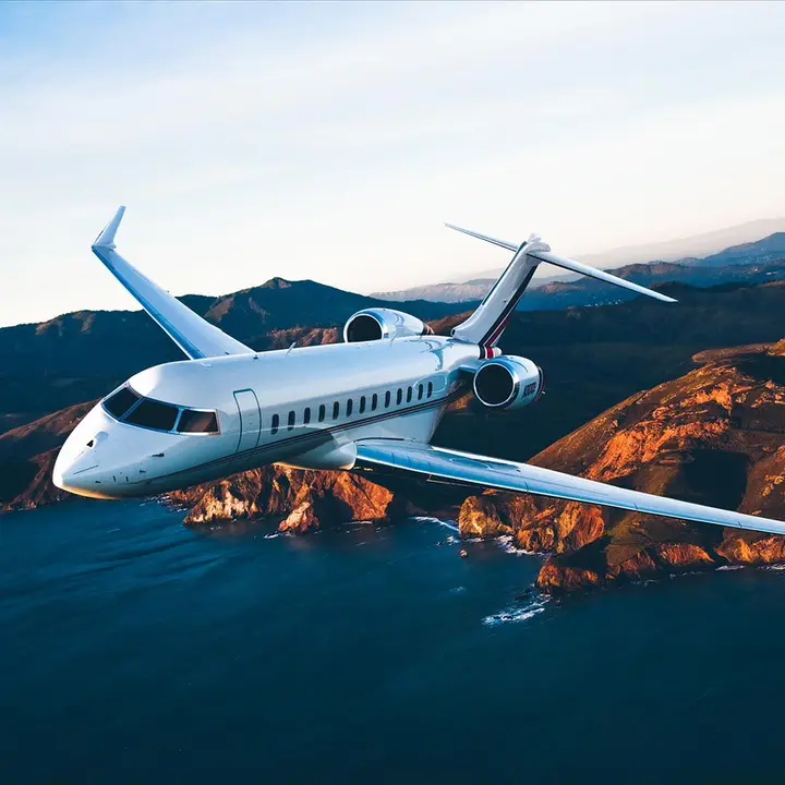 Andrew ✈️✈️✈️