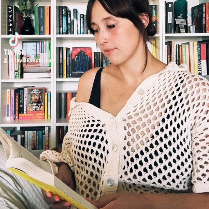 Tayla Likes to Read 📚✨
