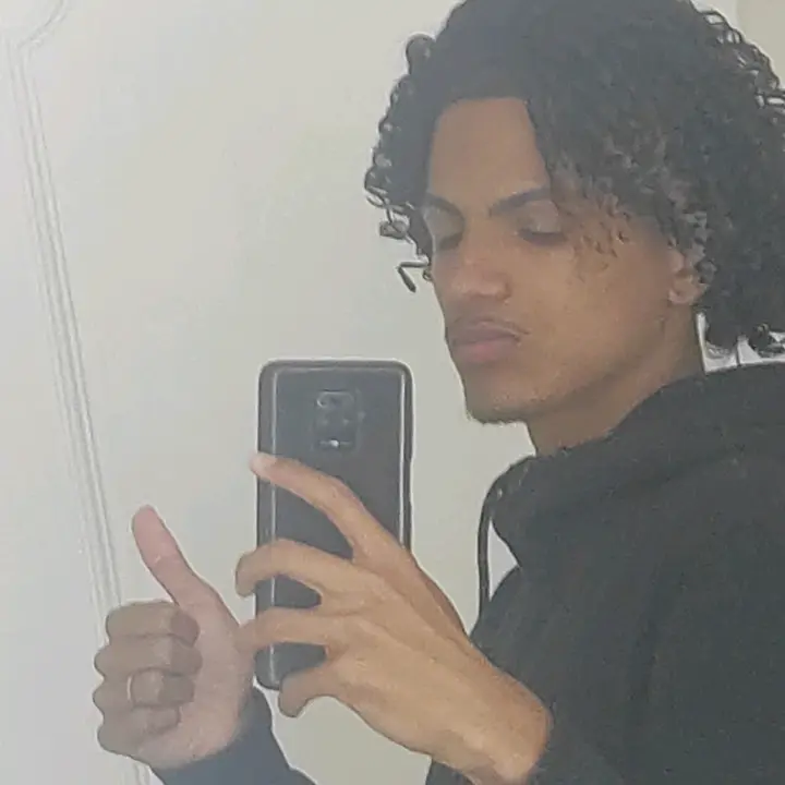 ♱