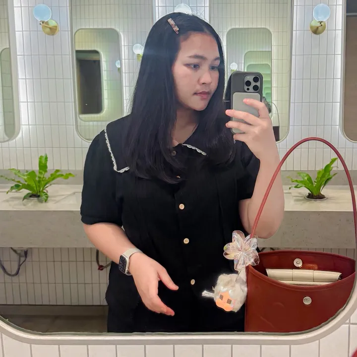 ᵀʰⁱˢᵗʰᵉˡᵘᶜᵏʸᴬⁱᴹ