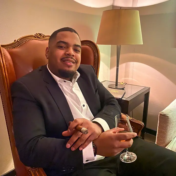 Cigar_Club_de_Novatos