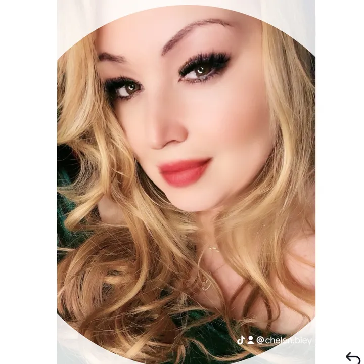 Chelen Bley⚜️🌻