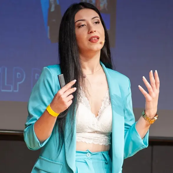 Elena_Tsiakiri