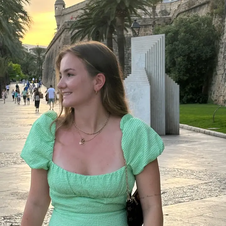 CELIN 🧚🏻‍♀️
