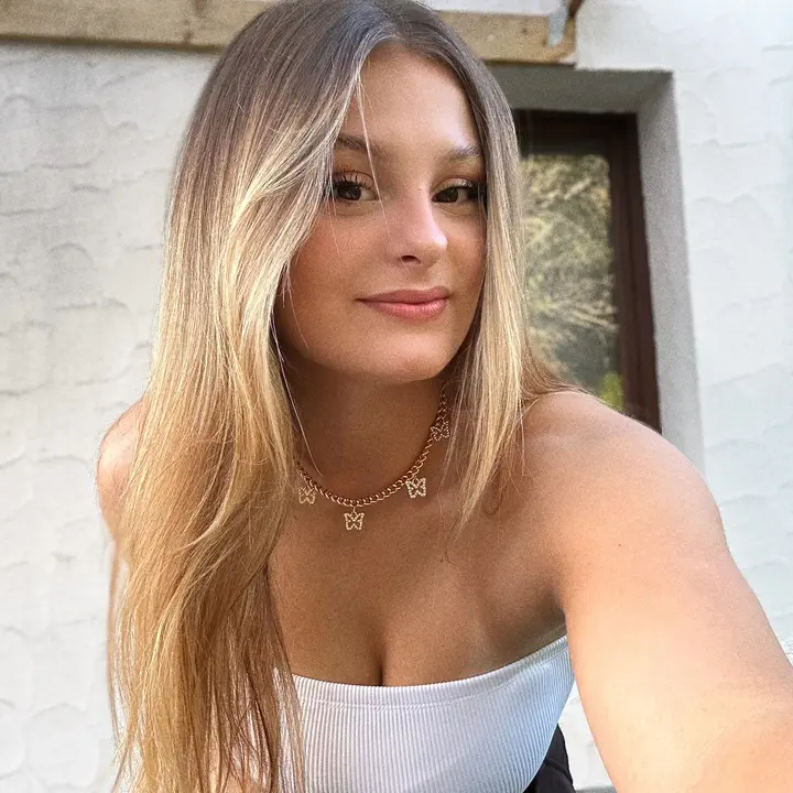 𝐂𝐡𝐢𝐚𝐫𝐚 𝐌𝐚𝐫𝐢𝐚 🦋