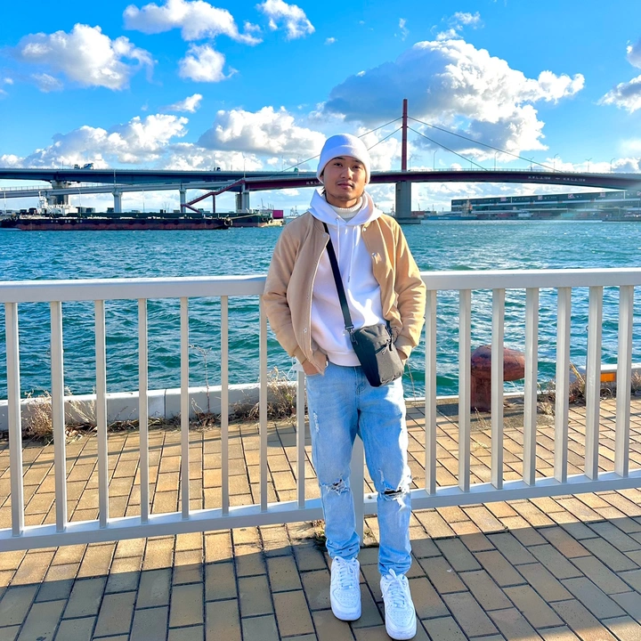 G  A  N  E  S  H  ツ