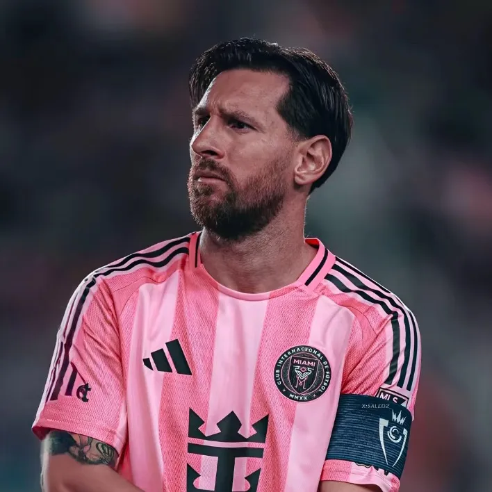 ᗩYᗩᗩᑎ THE GOAT