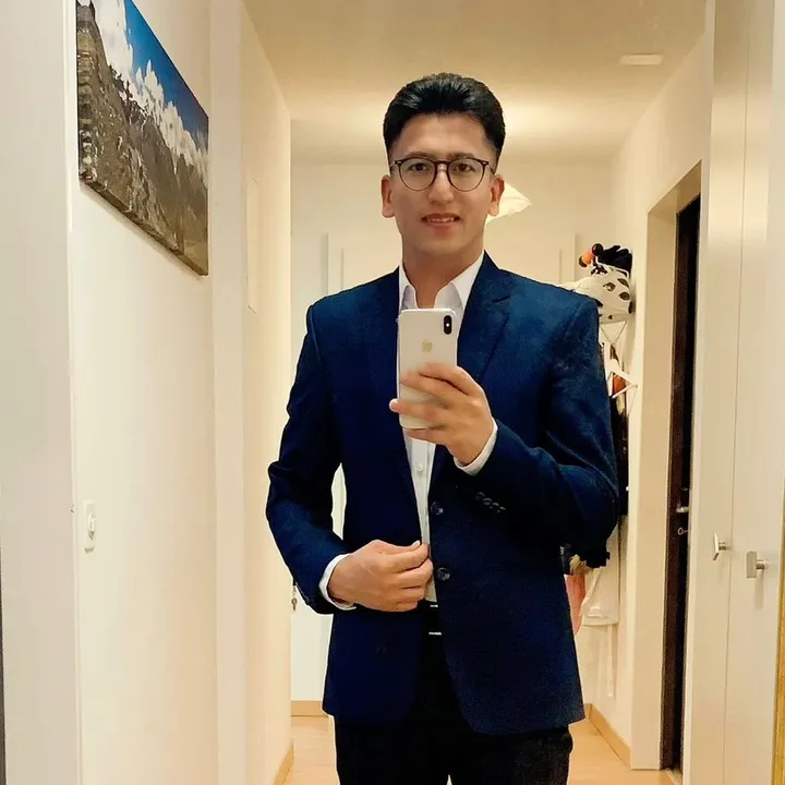 AHMADI🇨🇭