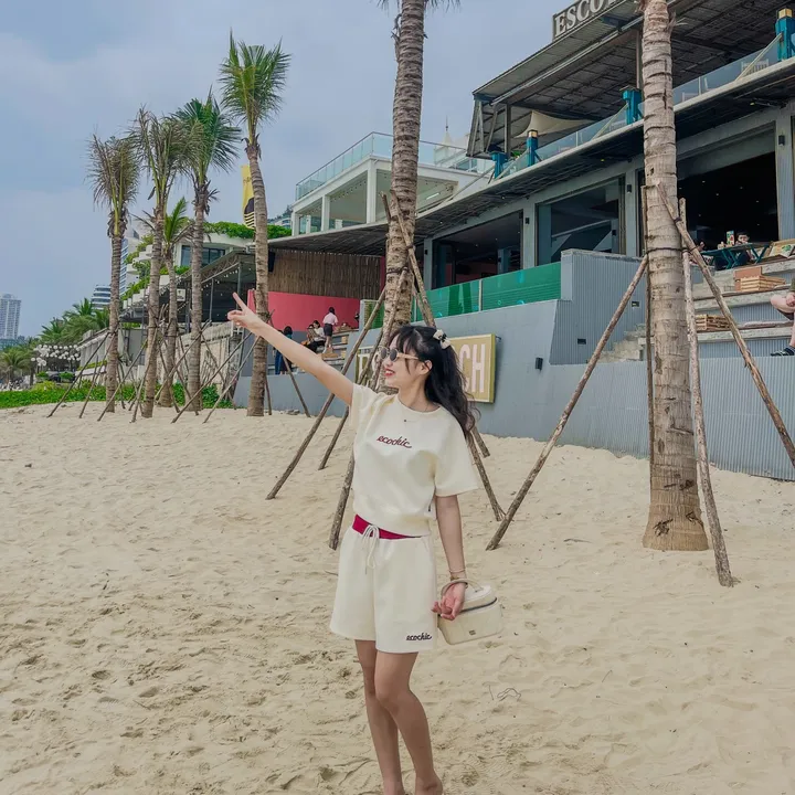 Review tất tần tật