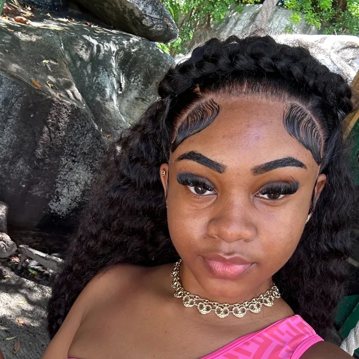 YOUNGEST IN CHARGE.💰