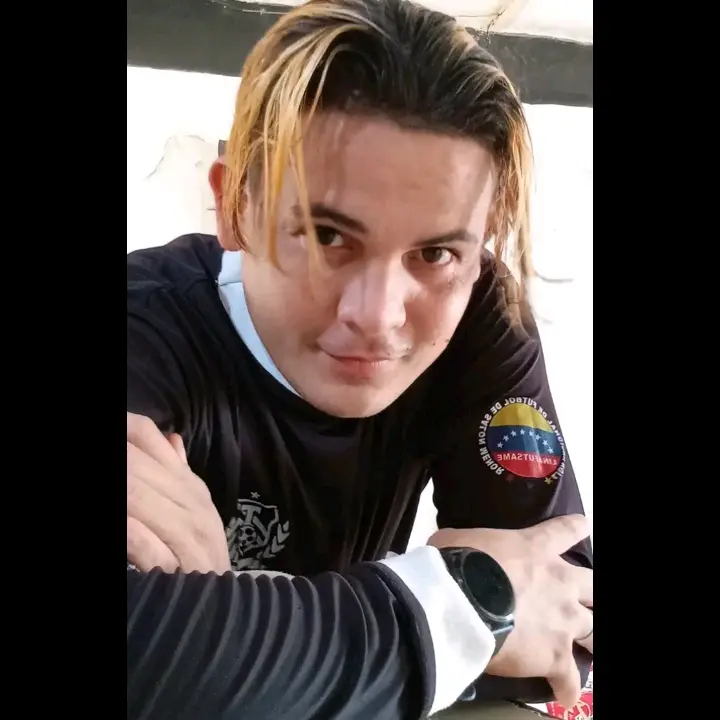 Hectorjavieroficial🗨