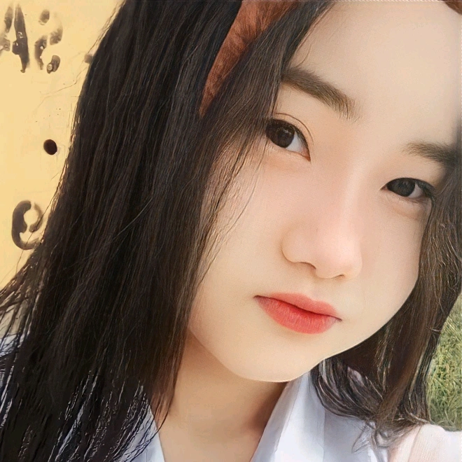 🌻Thin Nu Htwe🌻🍓