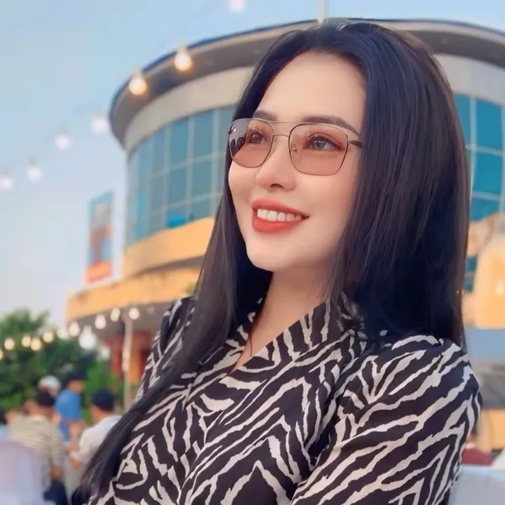 TRINH TRINH BEAUTY 96