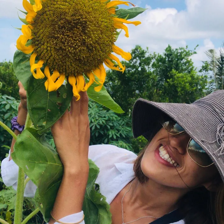 Ms T | Garden & Travel Tips