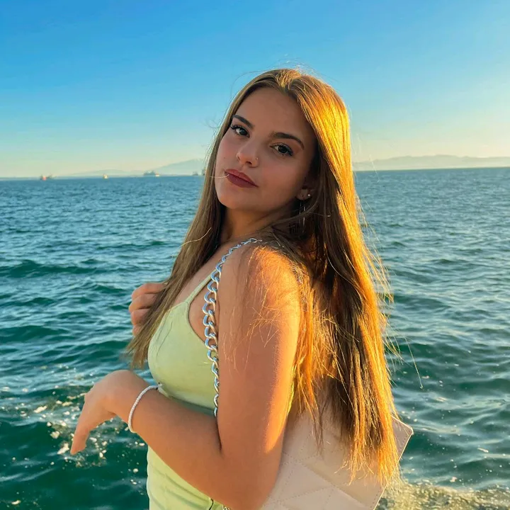 κωνσταντινα♑💋