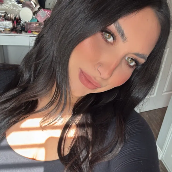 Emily Santana