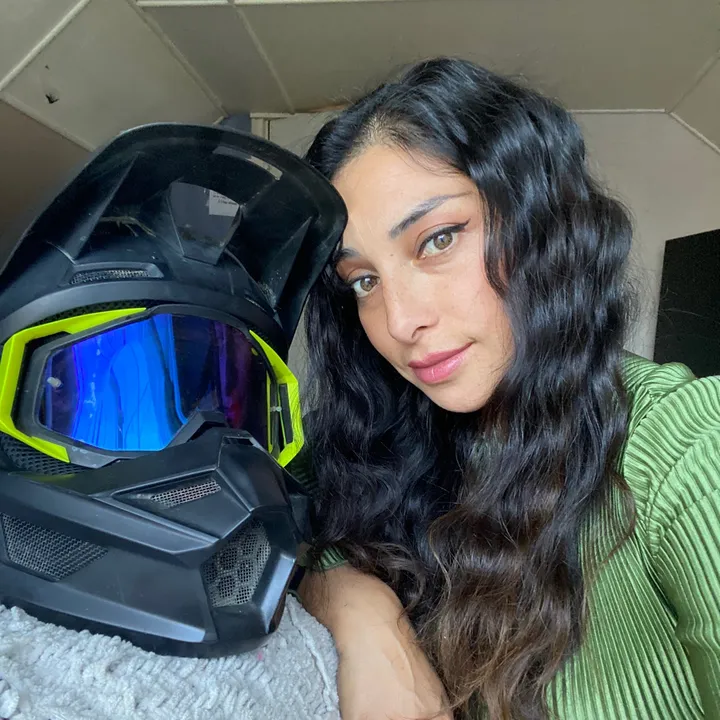 Poli.on.the.bike