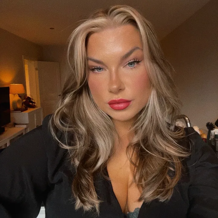 Julia✨ | your mom bestie