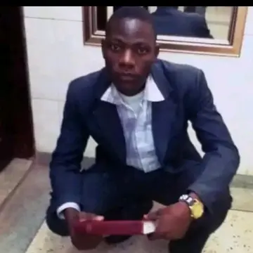 𝑫𝑹 𝑪𝑨𝑳𝑻𝑶𝑵 𝑼𝑮