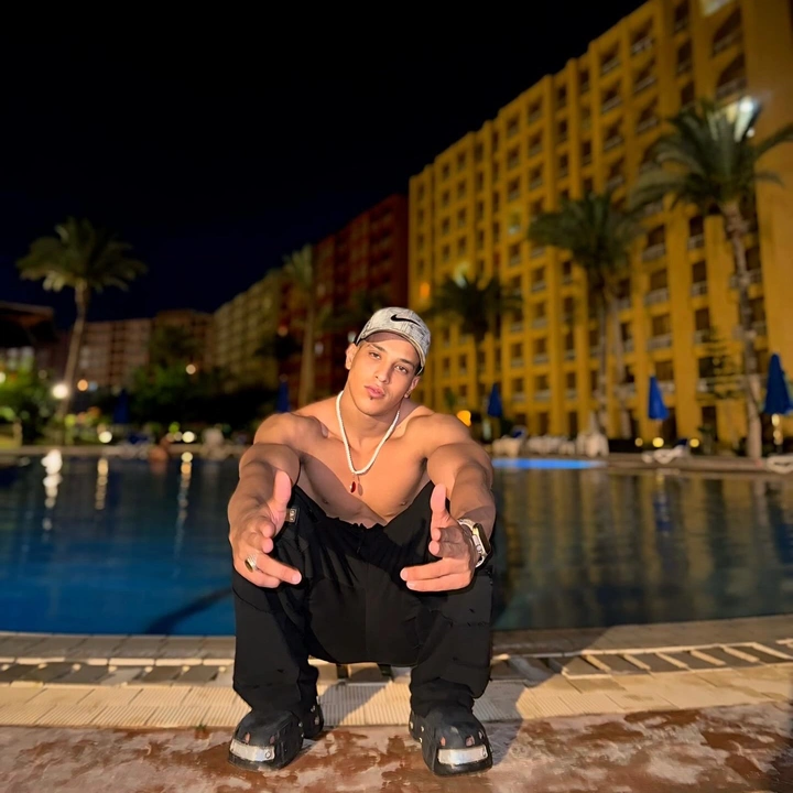 الاكشنجي🥷🏻