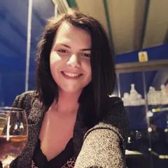 Laura Petronela